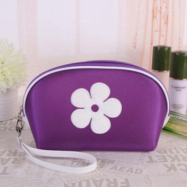shell-shaped cosmetic bag creative portable large-capacity daily cosmetics storage zipper toilet makeup bags & cases1
shell-shaped cosmetic bag creative portable large-capacity daily cosmetics storage zipper toilet makeup bags & cases1