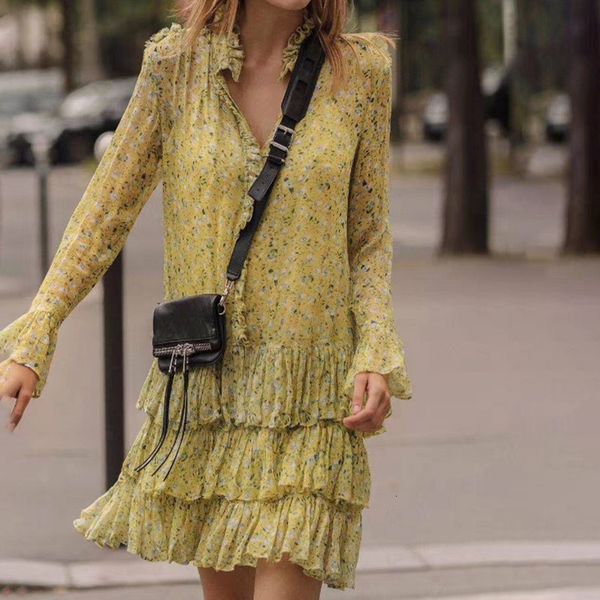 2021 new amarelo floral em camadas babados mini prairie chic manga longa alargamento impresso feminino vestidos curtos 54aq, Black;gray
2021 new amarelo floral em camadas babados mini prairie chic manga longa alargamento impresso feminino vestidos curtos 54aq, Black;gray