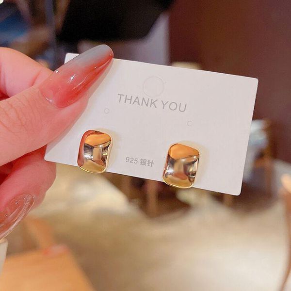 stud metal golden vintage classic earrings fashion jewelry geometry all-match delicate simple style accessories, Golden;silver
stud metal golden vintage classic earrings fashion jewelry geometry all-match delicate simple style accessories, Golden;silver