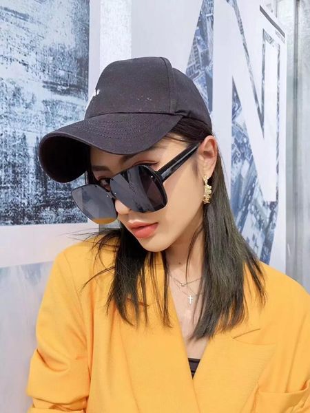 sunglasses with box women oversized square glasses fashion shopping mirror polarizer girls gradient black sun glass, White;black
sunglasses with box women oversized square glasses fashion shopping mirror polarizer girls gradient black sun glass, White;black