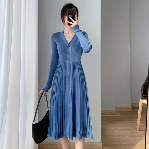 casual dresses fashion autumn winter women ol vintage v-neck long sleeve midi party dress elegant button solid knitted inner-match female, Black;gray
casual dresses fashion autumn winter women ol vintage v-neck long sleeve midi party dress elegant button solid knitted inner-match female, Black;gray
