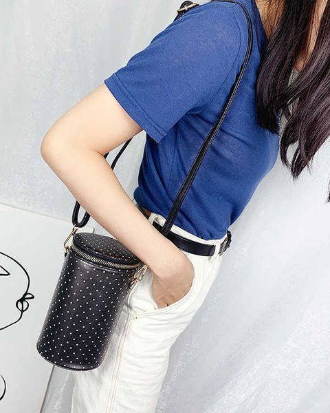 vintage polka dot design cylindrical purses and handbags for women brown casual shoulder bag female crossbody party clutch 2021 c0601
vintage polka dot design cylindrical purses and handbags for women brown casual shoulder bag female crossbody party clutch 2021 c0601