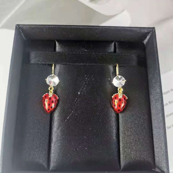 70% off miao family's new strawberry earrings in early spring with diamond earhook can be folded silk necklace, female sweet temperamen, Golden;silver
70% off miao family's new strawberry earrings in early spring with diamond earhook can be folded silk necklace, female sweet temperamen, Golden;silver
