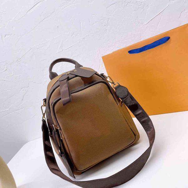 designer bags2021 fashion backpack designer bag men's classic letter printed backpacks women's schoolbag uxury bag
designer bags2021 fashion backpack designer bag men's classic letter printed backpacks women's schoolbag uxury bag