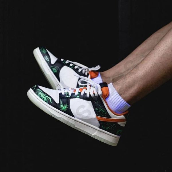 classical d low pro halloween sneaker casual shoes black white orange noctilucent sports trainer reflection skateboard sneakers size 36-45
classical d low pro halloween sneaker casual shoes black white orange noctilucent sports trainer reflection skateboard sneakers size 36-45