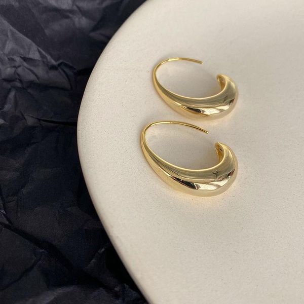 stud fashion copper earrings for women french trendy party gold color c shape earring girl bride jewelry prevent allergy, Golden;silver
stud fashion copper earrings for women french trendy party gold color c shape earring girl bride jewelry prevent allergy, Golden;silver