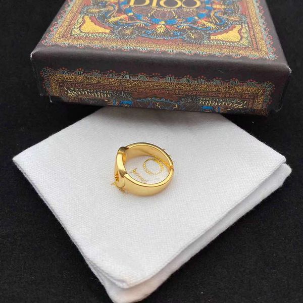 2021 new fashion simple letter open female brass gold plated ring bracelet, Golden;silver
2021 new fashion simple letter open female brass gold plated ring bracelet, Golden;silver