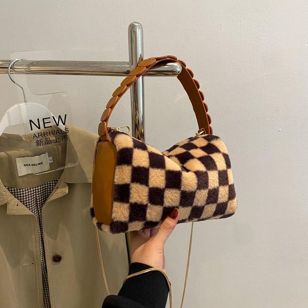 evening bags faux fur small tote bag 2021 winter high-quality soft plush women's designer handbag shoulder messenger
evening bags faux fur small tote bag 2021 winter high-quality soft plush women's designer handbag shoulder messenger