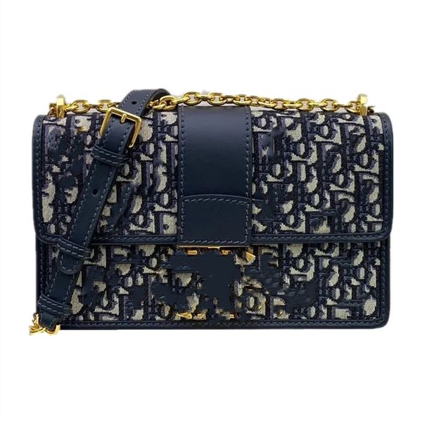 autumn new mengtian bag single shoulder portable diagonal small fashion net red versatile women trend
autumn new mengtian bag single shoulder portable diagonal small fashion net red versatile women trend