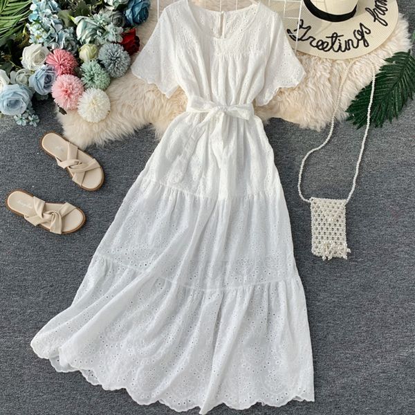 Women High Quality Elegant Vintage Short Sleeve Round Neck Solid Color Hollow Out Lace Midi Length Evening Dress, Black
Women High Quality Elegant Vintage Short Sleeve Round Neck Solid Color Hollow Out Lace Midi Length Evening Dress, Black