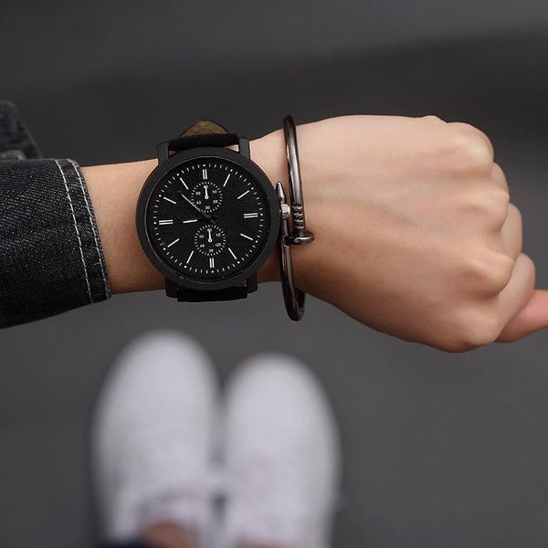 wristwatches women bracelet watch female quartz watches fashion clock ladies waterproof vintage two small dials, Slivery;brown
wristwatches women bracelet watch female quartz watches fashion clock ladies waterproof vintage two small dials, Slivery;brown