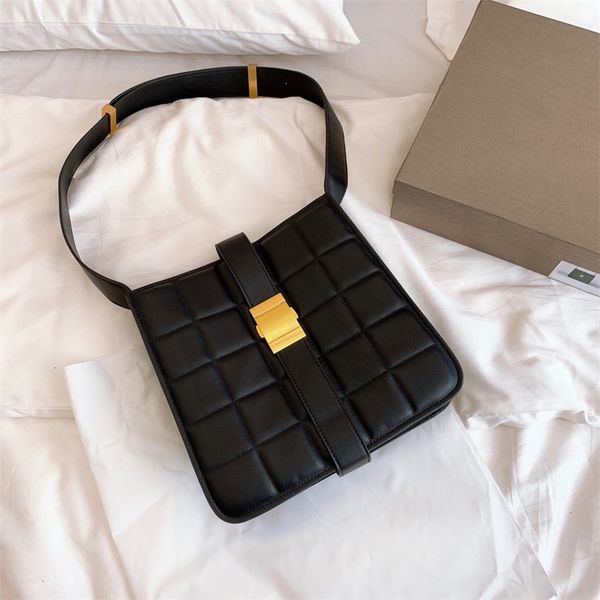 designer bag weave square bag women leather shoulder bags with wide straps fashion messenger purse street s handbag 061702
designer bag weave square bag women leather shoulder bags with wide straps fashion messenger purse street s handbag 061702
