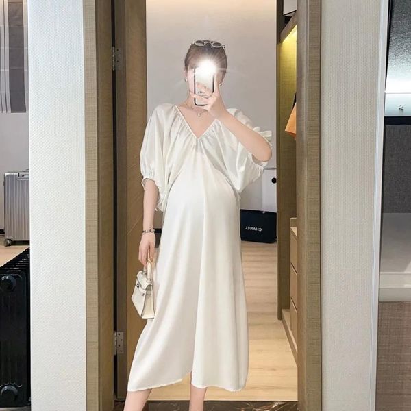 maternity dresses dress spot 2021 fashion temperament v-neck bubble sleeve, White 
maternity dresses dress spot 2021 fashion temperament v-neck bubble sleeve, White