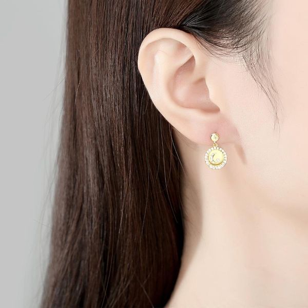 stud di-409 s925 silver zircon star and moon earrings female 14k gold plated temperament korean personality simple fashion, Golden;silver
stud di-409 s925 silver zircon star and moon earrings female 14k gold plated temperament korean personality simple fashion, Golden;silver