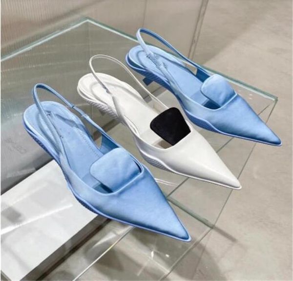 2021 lastest luxury classic designers women sandals slippers beautiful patent leather triangle logo beach wedding party flip flops fisherman, Black
2021 lastest luxury classic designers women sandals slippers beautiful patent leather triangle logo beach wedding party flip flops fisherman, Black