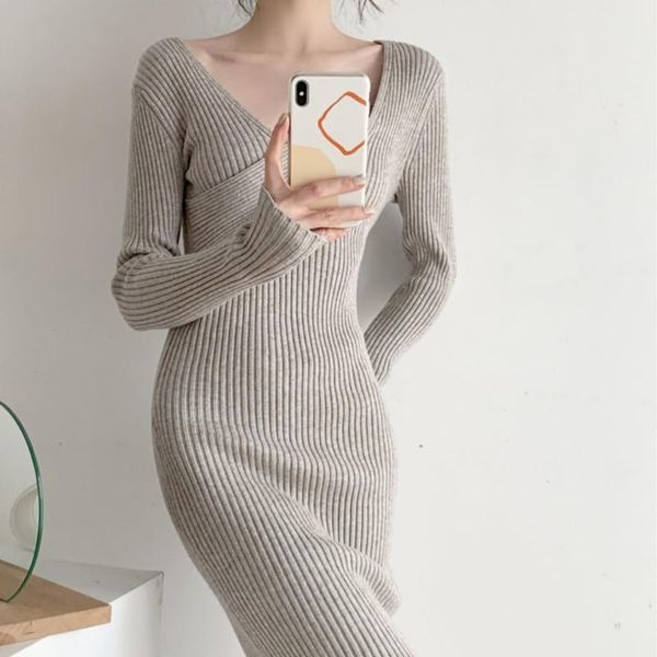 casual dresses fashion solid color irregular knitted long-sleeved dress women's temperament waist-knee sweater, Black;gray
casual dresses fashion solid color irregular knitted long-sleeved dress women's temperament waist-knee sweater, Black;gray