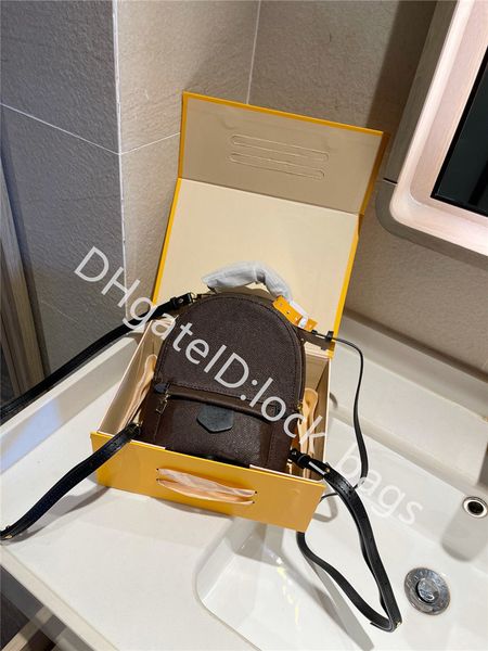 2021 ss famous designer lady fashion handbags genuine leather metal zipper women mini style backpack
2021 ss famous designer lady fashion handbags genuine leather metal zipper women mini style backpack