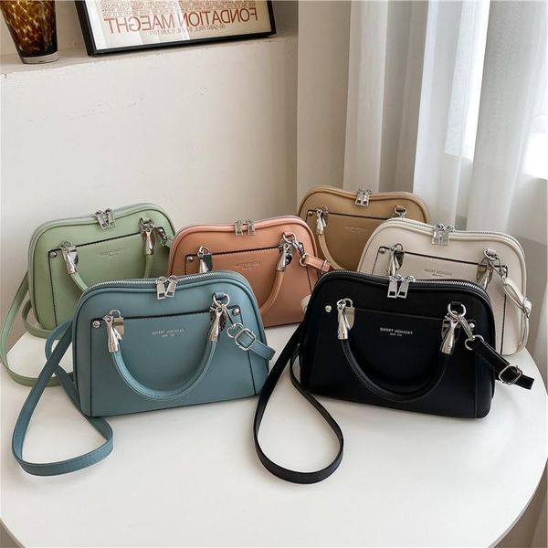 temperament handbags 2021 handbag wedding red korean messenger new shoulder summer net foreign bag fashion bride style miawg
temperament handbags 2021 handbag wedding red korean messenger new shoulder summer net foreign bag fashion bride style miawg