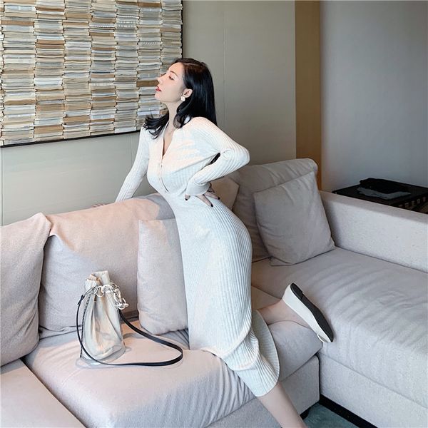 sweater dress women v-neck elegant vintage dresses knitted ladies bodycon dress vestidos autumn winter knit dress, Black;gray
sweater dress women v-neck elegant vintage dresses knitted ladies bodycon dress vestidos autumn winter knit dress, Black;gray