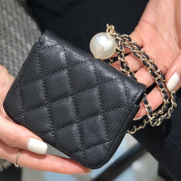 2021 ladies supper mini bag pearl pocket purse wallets tiny bags handbag classic women shoulder handbags headset package necklace for girls
2021 ladies supper mini bag pearl pocket purse wallets tiny bags handbag classic women shoulder handbags headset package necklace for girls