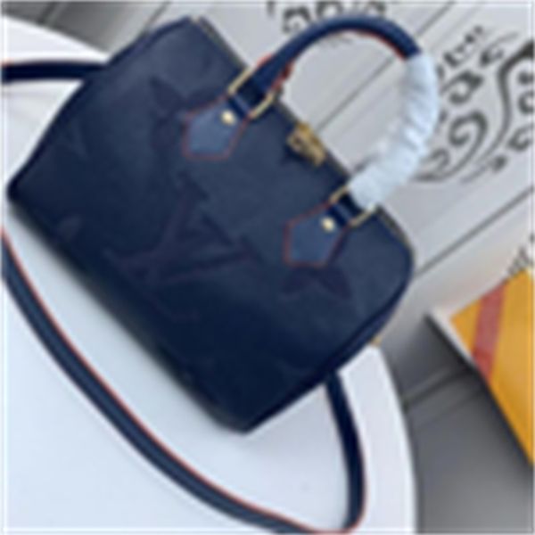 evening brand designer luxury m40391 bag handbag boston body pillow handbags iconic cross handles clutches shoulder bags totes
evening brand designer luxury m40391 bag handbag boston body pillow handbags iconic cross handles clutches shoulder bags totes