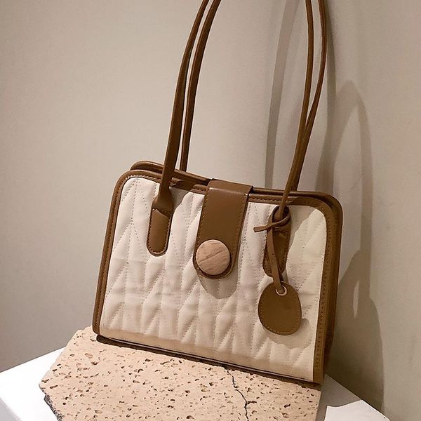 evening bags niche design autumn/winter bag 2021 female ins shoulder underarm fashion handbag tote width: 28cm
evening bags niche design autumn/winter bag 2021 female ins shoulder underarm fashion handbag tote width: 28cm