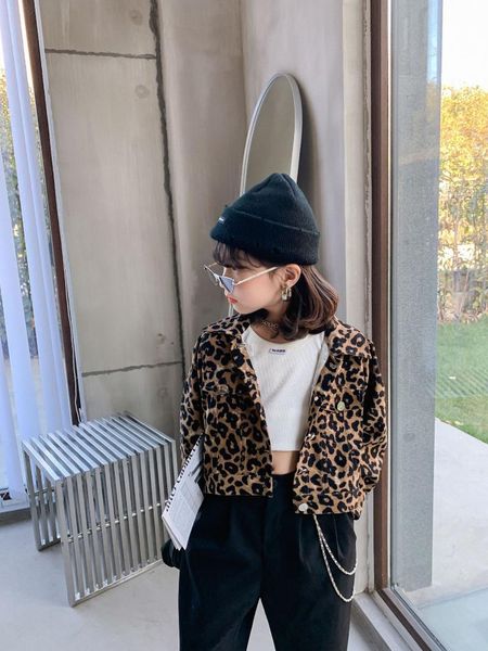 2021 spring and autumn western style children's leopard print children's jacket single-breasted short long-sleeved top, Blue;gray
2021 spring and autumn western style children's leopard print children's jacket single-breasted short long-sleeved top, Blue;gray