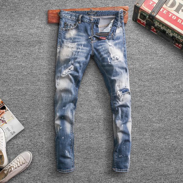2021 new italian style fashion men jeans retro blue slim fit ripped hip hop denim trousers streetwear painted designer pan cgda
2021 new italian style fashion men jeans retro blue slim fit ripped hip hop denim trousers streetwear painted designer pan cgda