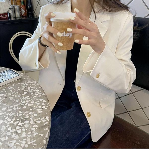 2021 spring solid women blazers korean fashion simple single breasted fatos de mulher office lady elegant vintage female coats, White;black
2021 spring solid women blazers korean fashion simple single breasted fatos de mulher office lady elegant vintage female coats, White;black