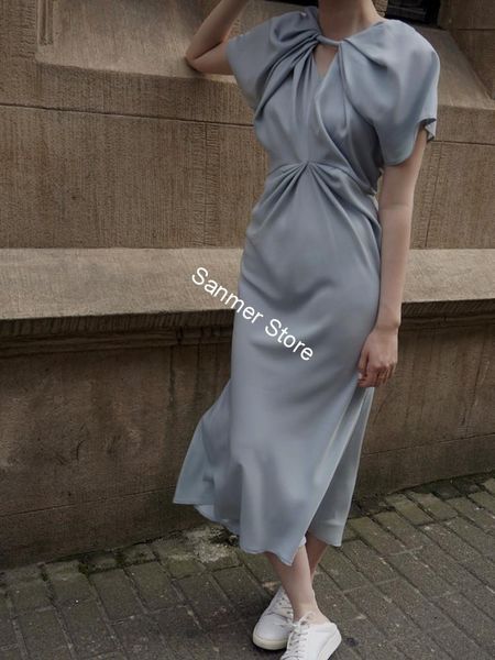 2021 new feminino slido com em v manga curta minimalista decote atado anel casual primavera vero midi vestido k9j5, Black;gray
2021 new feminino slido com em v manga curta minimalista decote atado anel casual primavera vero midi vestido k9j5, Black;gray