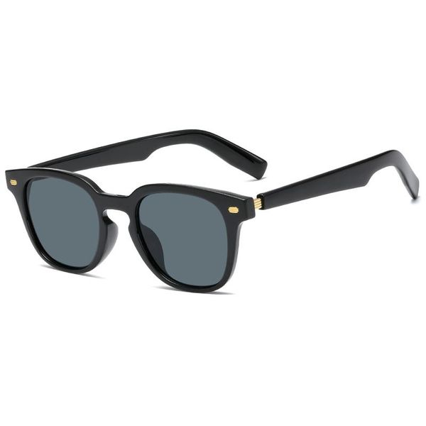 sunglasses classic brand design men's fashion square frame driver's dark glasses retro rivet yellow lenses eyewear women, White;black
sunglasses classic brand design men's fashion square frame driver's dark glasses retro rivet yellow lenses eyewear women, White;black