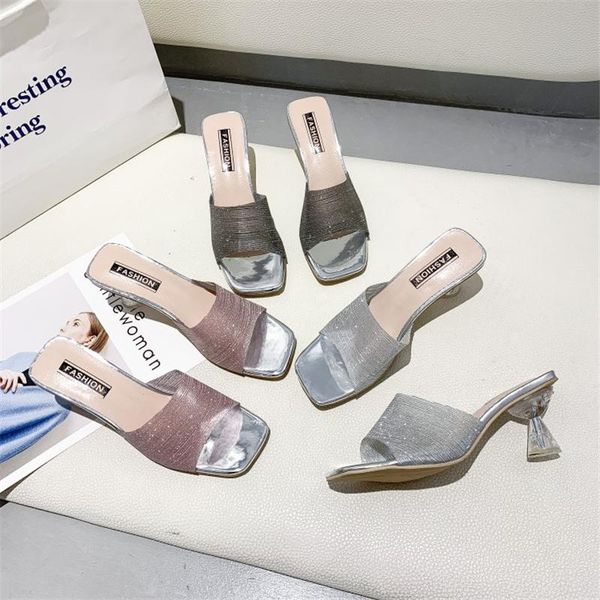 slippers women 2021 spring and summer fashion cute ins wild word wear crystal thick heel sandals, Black
slippers women 2021 spring and summer fashion cute ins wild word wear crystal thick heel sandals, Black
