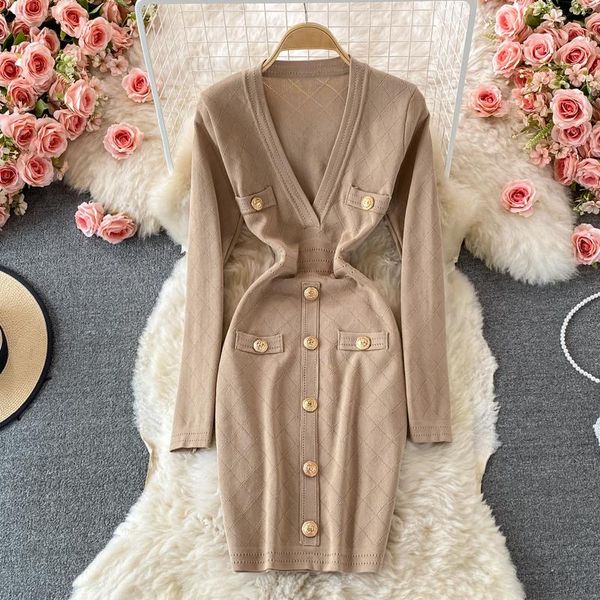 casual dresses button v neck bodycon pink knitted thick winter 2021 woman solid warm sweater dress women autumn korean clothes, Black;gray
casual dresses button v neck bodycon pink knitted thick winter 2021 woman solid warm sweater dress women autumn korean clothes, Black;gray