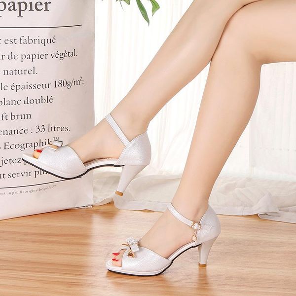 dress shoes 2021 summer fashionable and comfortable women's sandals open-toe buckle casual stiletto high heels 34-40, Black
dress shoes 2021 summer fashionable and comfortable women's sandals open-toe buckle casual stiletto high heels 34-40, Black