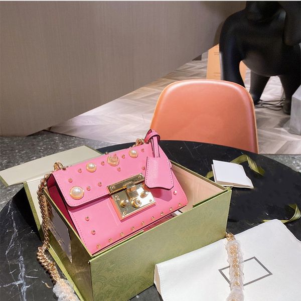 2021 pearl series high version product simple square lock chain splicing calfskin women's shoulder bag luxuryss designerss yw
2021 pearl series high version product simple square lock chain splicing calfskin women's shoulder bag luxuryss designerss yw