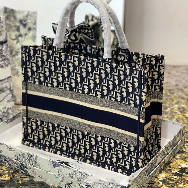tote oversize designer bag bags handbag three-dimensional embroidery tiger purse luxury women handbags checker plaid flower evening party sh
tote oversize designer bag bags handbag three-dimensional embroidery tiger purse luxury women handbags checker plaid flower evening party sh