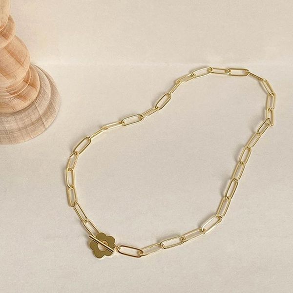 pendant necklaces aomu bohemian metal gold chain hollow flower necklace clavicle simple daisy pearl for women party jewelry, Silver
pendant necklaces aomu bohemian metal gold chain hollow flower necklace clavicle simple daisy pearl for women party jewelry, Silver