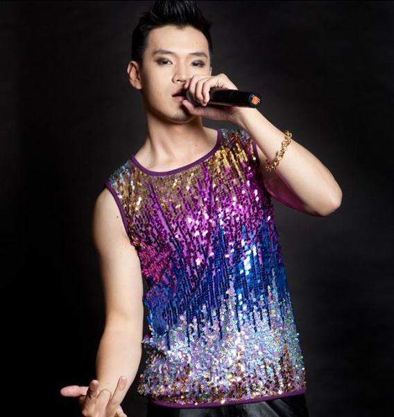 men's vests summer style personality slim male gradient paillette vest men sleeveless shorts 1 punk rock costumes singer dance stage, Black;white
men's vests summer style personality slim male gradient paillette vest men sleeveless shorts 1 punk rock costumes singer dance stage, Black;white