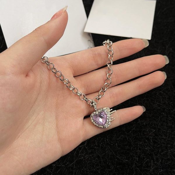 pendant necklaces exquisite purple crystal heart-shaped necklace punk hip hop silver color chain accessories creative women party jewelry
pendant necklaces exquisite purple crystal heart-shaped necklace punk hip hop silver color chain accessories creative women party jewelry