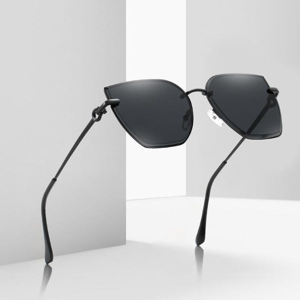 sunglasses women fashion trimmed visor mirror big frame trend street ladies uv driving glasses, White;black
sunglasses women fashion trimmed visor mirror big frame trend street ladies uv driving glasses, White;black