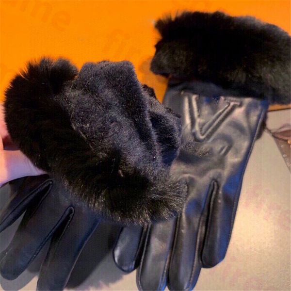 classic letter fur gloves womens black sheepskin mittens ins fashion outdoor windproof winter touch screen glove, Blue;gray
classic letter fur gloves womens black sheepskin mittens ins fashion outdoor windproof winter touch screen glove, Blue;gray