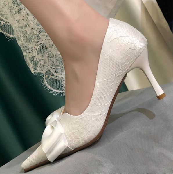 dress shoes french style woman bowtie kitten heels lace pumps female satin butterfly knot wedding pointed toe bridal elegant, Black
dress shoes french style woman bowtie kitten heels lace pumps female satin butterfly knot wedding pointed toe bridal elegant, Black