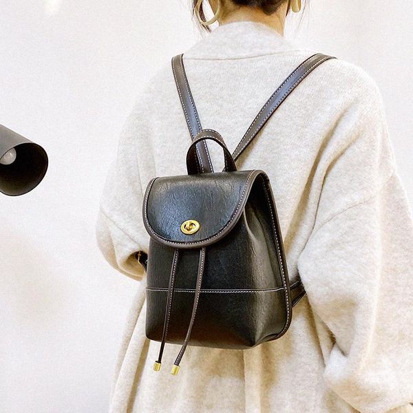 backpack style ladies 2021 fashion retro pu leather design high-quality mini leisure shopping anti-theft small bag
backpack style ladies 2021 fashion retro pu leather design high-quality mini leisure shopping anti-theft small bag
