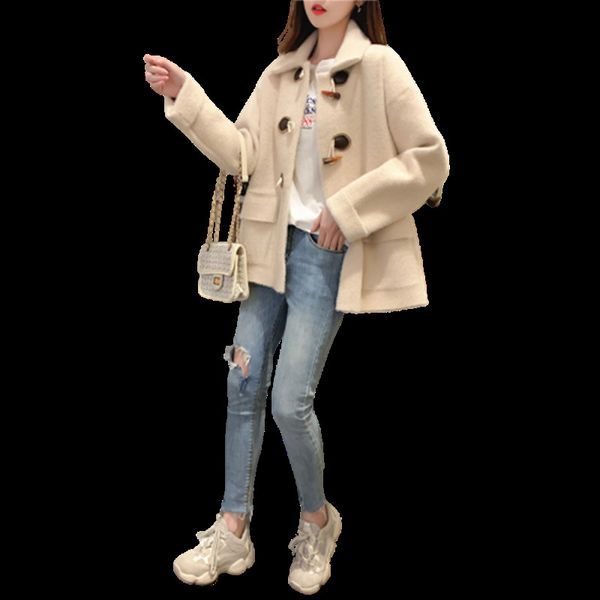 2021 new women's mink wool long sleeve cardigan, popular knitted sweater, korean style, with horn buckle, coat, autumn and winter serie, Black;brown
2021 new women's mink wool long sleeve cardigan, popular knitted sweater, korean style, with horn buckle, coat, autumn and winter serie, Black;brown