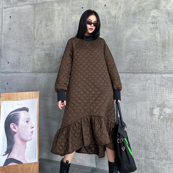 yourseason new loose ladies cotton ruffles dresses 2021 winter irregular patchwork women fashion thicken dress, Black;gray
yourseason new loose ladies cotton ruffles dresses 2021 winter irregular patchwork women fashion thicken dress, Black;gray