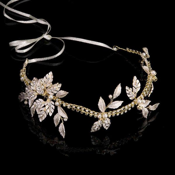 wedding hair jewelry accessories exquisite rhinestone bride's forehead studio lead dress, Slivery;golden
wedding hair jewelry accessories exquisite rhinestone bride's forehead studio lead dress, Slivery;golden