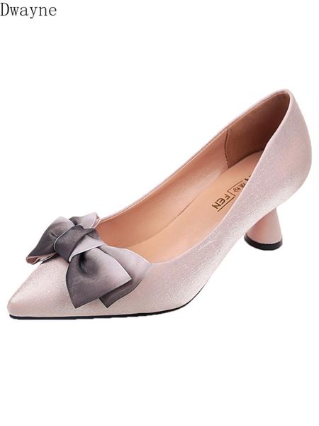 dress shoes 2021 korean version of the wild bow pointed single fashion trend thick with high heels comfortable cute, Black
dress shoes 2021 korean version of the wild bow pointed single fashion trend thick with high heels comfortable cute, Black