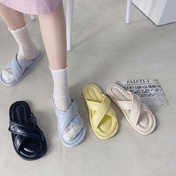 slippers 2021 été nouveau vêtement extérieur sandales plates style chaud mode à semelle souple paresseux chaussures de plage, Black
slippers 2021 été nouveau vêtement extérieur sandales plates style chaud mode à semelle souple paresseux chaussures de plage, Black