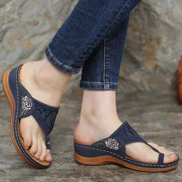 2021 clip teen flower born slippers unforced beach sandals wiggen summer women shoes measure 43, Black
2021 clip teen flower born slippers unforced beach sandals wiggen summer women shoes measure 43, Black