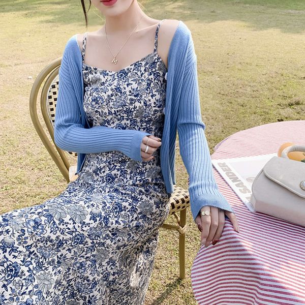 popular cardigan 2021 spring style and summer suspender new foreign suit hepburn floral dress french base skirt hot, White;black
popular cardigan 2021 spring style and summer suspender new foreign suit hepburn floral dress french base skirt hot, White;black